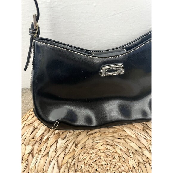 90s Y2K Guess Black Patent Faux Leather Shoulder Mini Handbag Silver Logo - Picture 2 of 6
